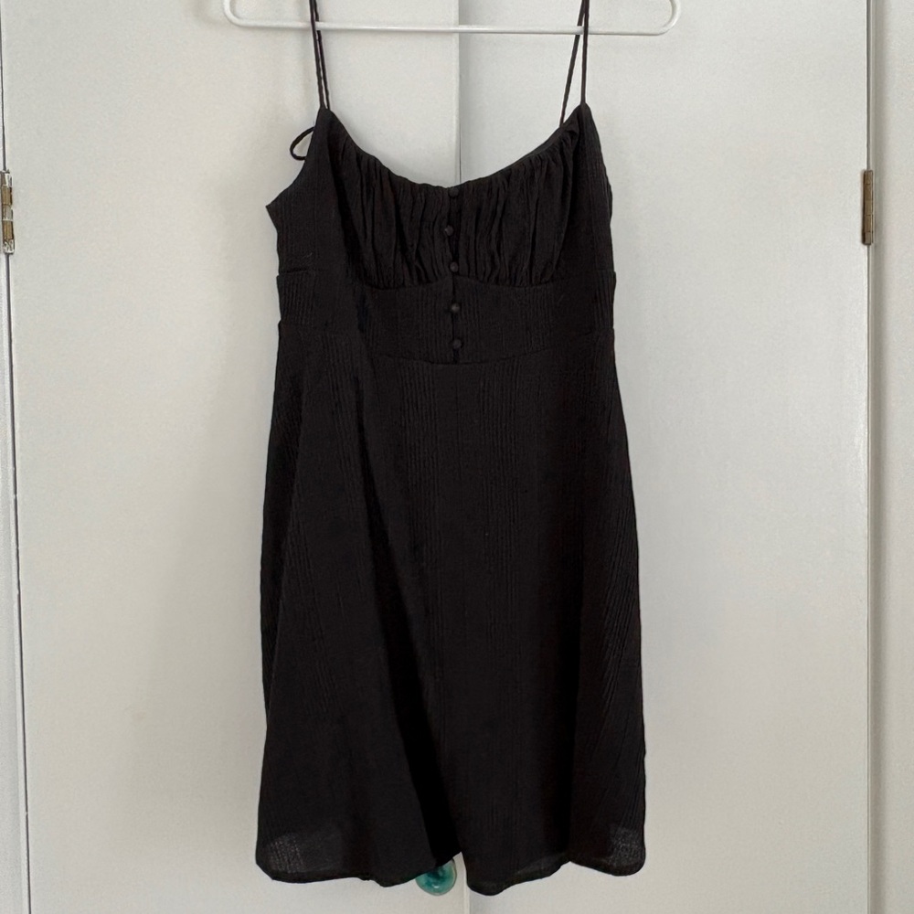Elegant Black Sleeveless Dress